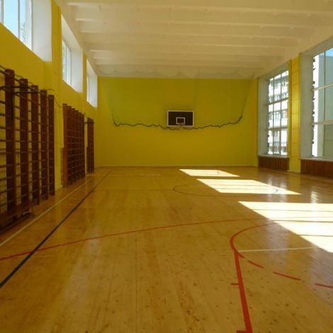 фото 5. Волховская школа №6 - отремонтирован спортивный зал